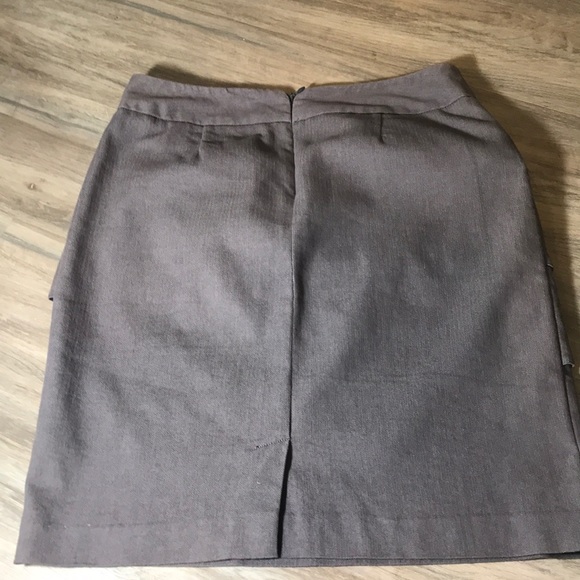 Larry Levine Stretch Tiered Skirt Sz 8 - Picture 2 of 3